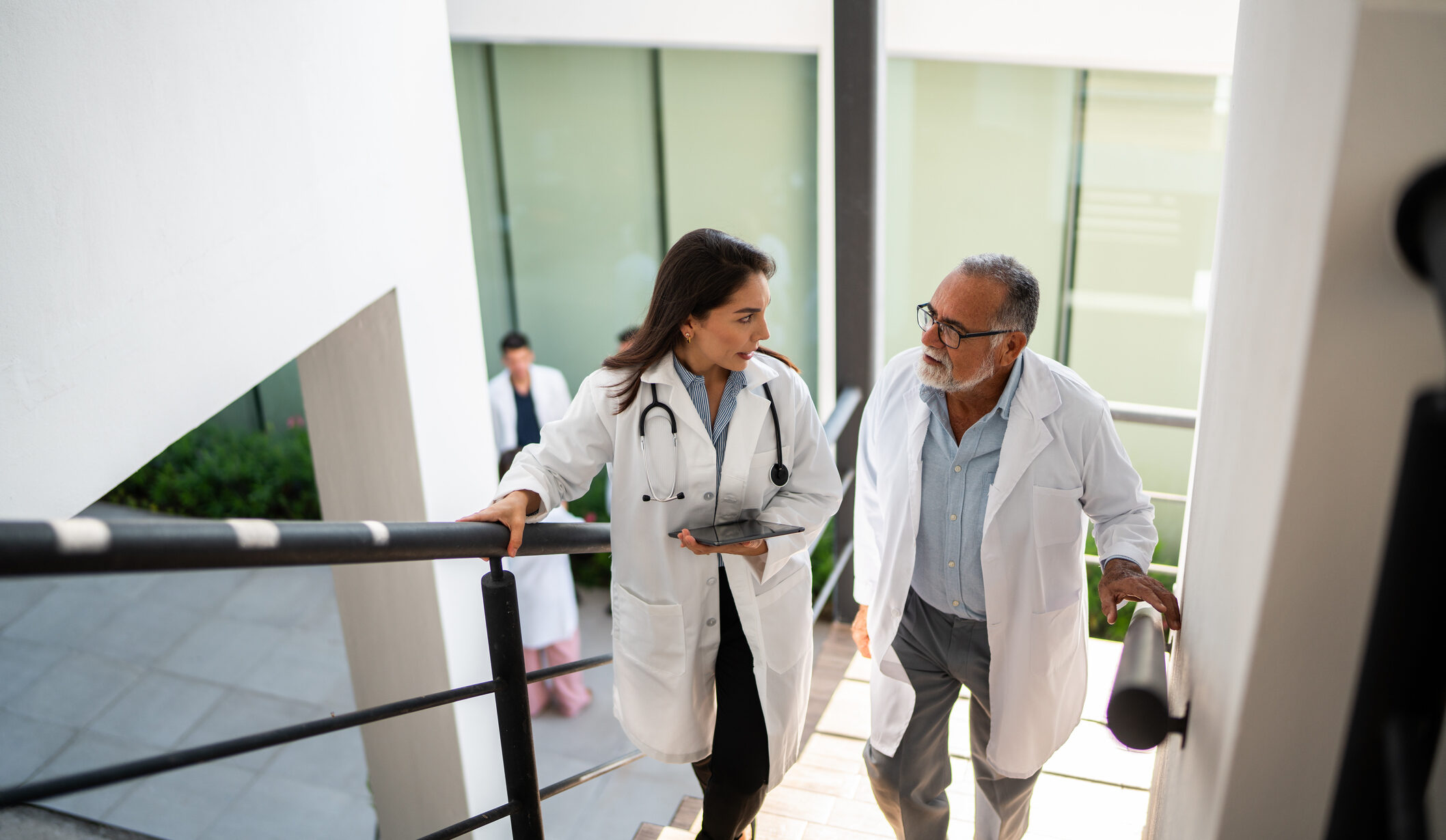 Independent COEs vs. Health Plan COEs: What’s the Difference?